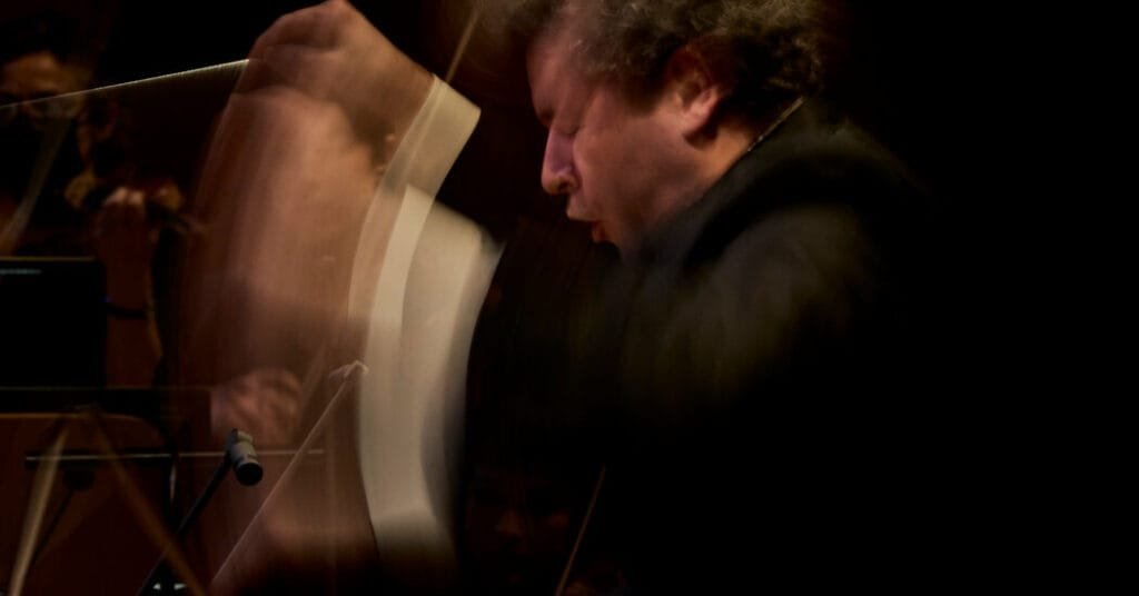 What Gustavo Dudamel’s Recordings Reveal About His Conducting