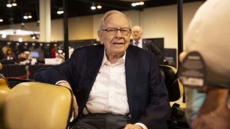 Unlock Wealth: Invest in Warren Buffett’s Premier Stock Selections with Added Income Benefits!