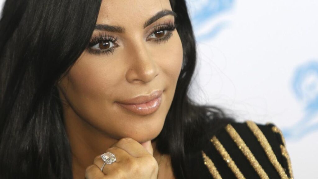 “Elderly Bandits Face Justice: The Kardashian Jewelry Heist Unveiled”