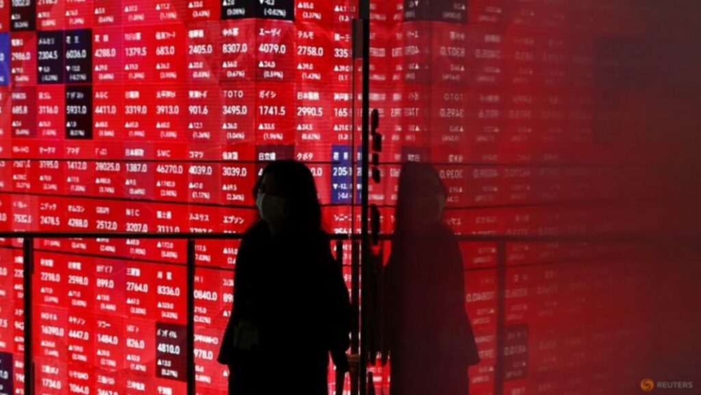 Asian Markets Show Divergence as Investors Anticipate Trade Negotiations