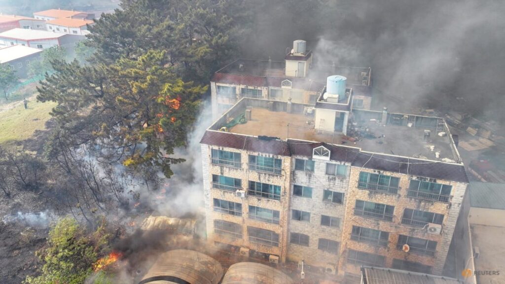 Wildfire Threat Forces Urgent Evacuation of Over 1,200 Residents in South Korean City