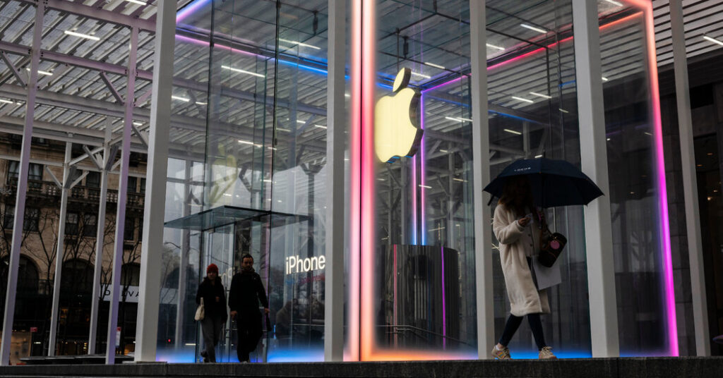 “Trump’s Apple Decision: A Green Light for Businesses Seeking Tariff Relief?”
