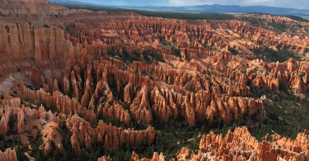 Tragic Falls: Two Souls Plummet from Bryce Canyon’s Scenic Heights
