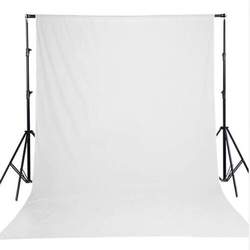 "Ultimate 5x7ft White Chromakey Backdrop: Your Go-To Studio Essential for Stunning Portraits!"