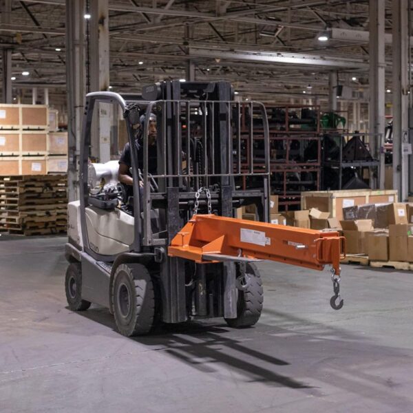 Titan Attachments Fork Mounted Adjustable Hoist Jib Boom Crane Attachment, Manual Telescoping Boom Extends Up to 138", 6,000 LB Lift Capacity, Two Swivel Hooks, Adjustable Hook Points - Image 3