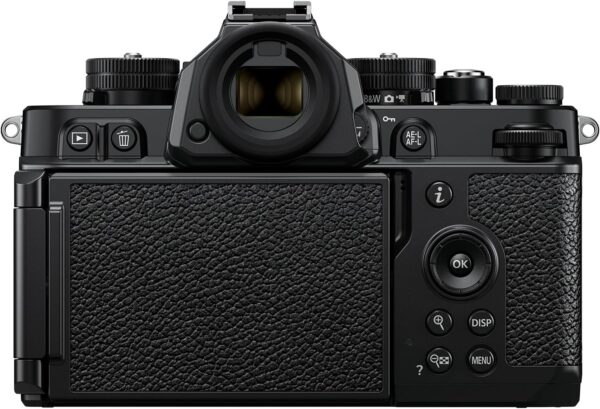 Nikon Z f Unleashed: Experience Full-Frame Brilliance with the Exclusive 40mm f/2 Prime Lens! - Image 3