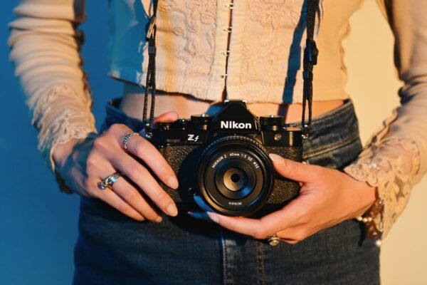 Nikon Z f Unleashed: Experience Full-Frame Brilliance with the Exclusive 40mm f/2 Prime Lens! - Image 12