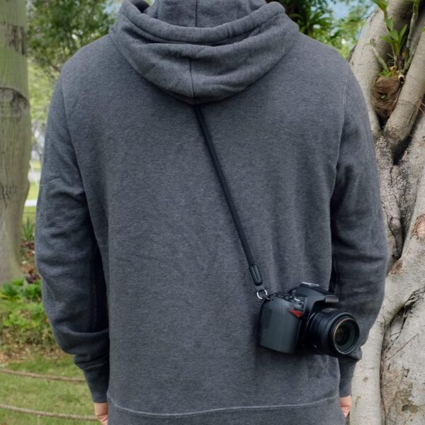 "Adventure-Ready VKO Camera Strap: The Ultimate Climbing Rope Neck & Shoulder Solution for Your DSLR and Mirrorless Gear!" - Image 3