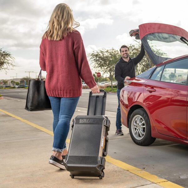 Pelican Vault V525: The Ultimate Hard Case for Your Camera, Firearm, and Gear Adventure! - Image 7