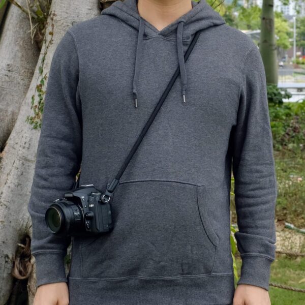 "Adventure-Ready VKO Camera Strap: The Ultimate Climbing Rope Neck & Shoulder Solution for Your DSLR and Mirrorless Gear!" - Image 2