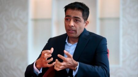 “Mohsin Issa Bids Farewell as CEO of Prominent UK Petrol Station Chain”
