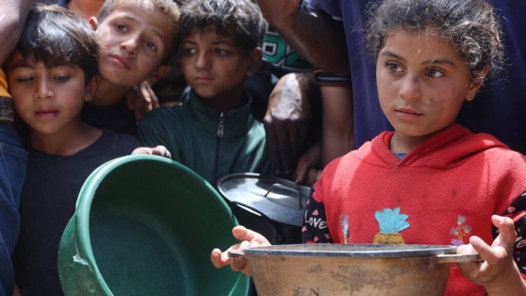 Israel maintains minimal aid deliveries to Gaza amid hunger crisis | Israel-Palestine conflict News