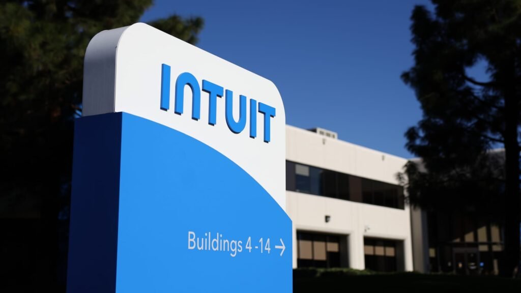 Intuit shares pop 9% on earnings beat, rosy guidance