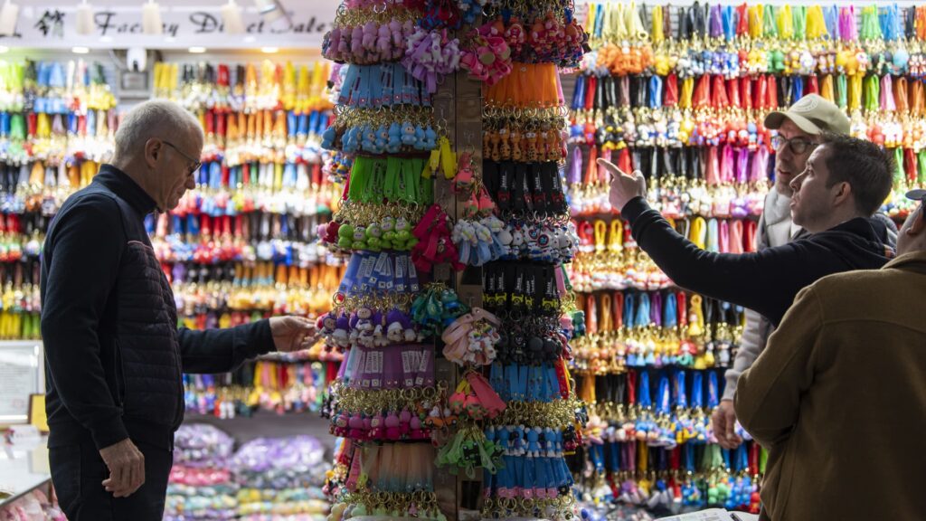 Chinese Factories Shift Gears to Tackle U.S. Tariff Challenges