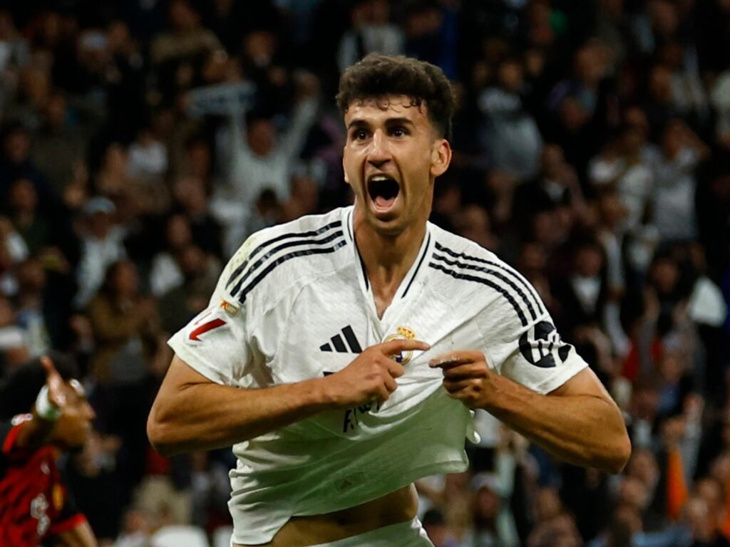 Real Madrid keep Barcelona waiting for La Liga by beating Mallorca | Football News