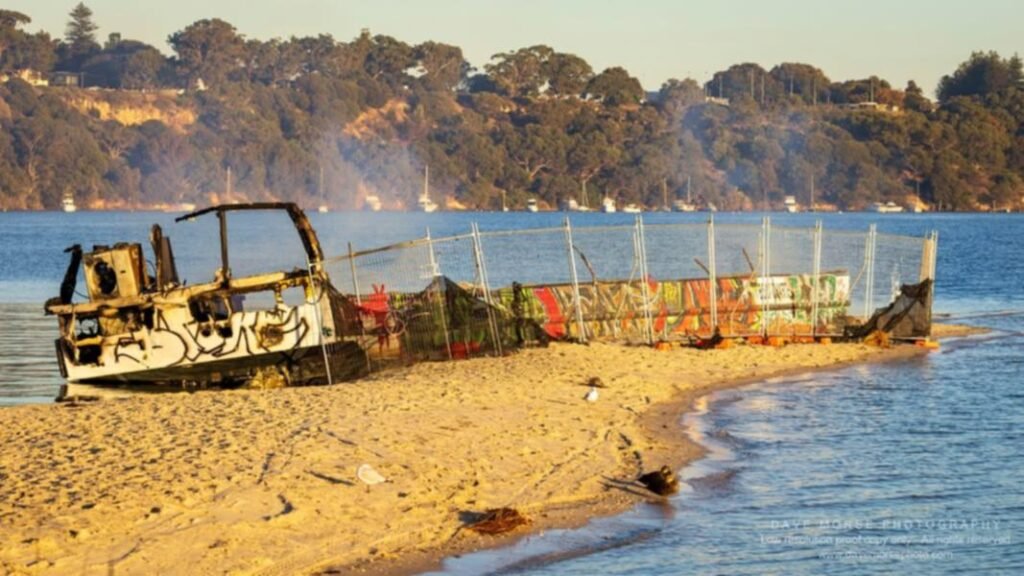 Stranded & burnt down boat on Point Walter sandbar to be removed by Department of Transport this week