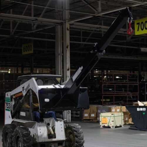 Titan Attachments Adjustable Skid Steer Industrial Crane Jib Attachment with 3 Ton Hook, Manual Telescopes 72" - 120", 5000 LB Lift Capacity at 6 FT, Single 3 Ton Swivel Eye Hook - 이미지 4