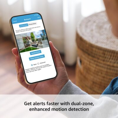 Blink Outdoor 4 + Sync Module XR — Wire-free smart security camera, two-year battery, go up to 400 feet from your home with extended range — 2 camera system - 이미지 5