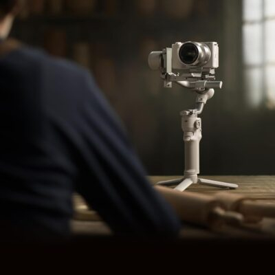DJI RS 4 Mini, Gimbal Stabilizer for Camera Canon/Sony/Panasonic/Nikon/Fujifilm, Auto Axis Locks, 2kg/4.4lbs Payload, Intelligent Tracking, Camera Gimbal, Native Vertical Shooting - 이미지 7