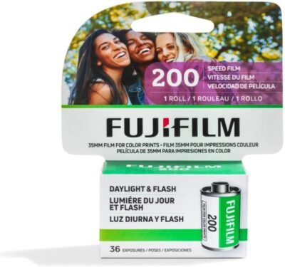 Fujifilm Fujicolor 200 Color Negative Film (35mm Roll Film, 36 Exposures)(Pack of 1)
