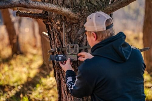 Tactacam REVEAL X Gen 3.0 Cellular Trail Camera - Multi Carrier, HD Photos & Videos, Pre-Installed Antenna, Built-in GPS, Best Battery Life, Low-Glow IR Flash, Fast Trigger Speed + 32GB SD Card (2 PK) - 이미지 9