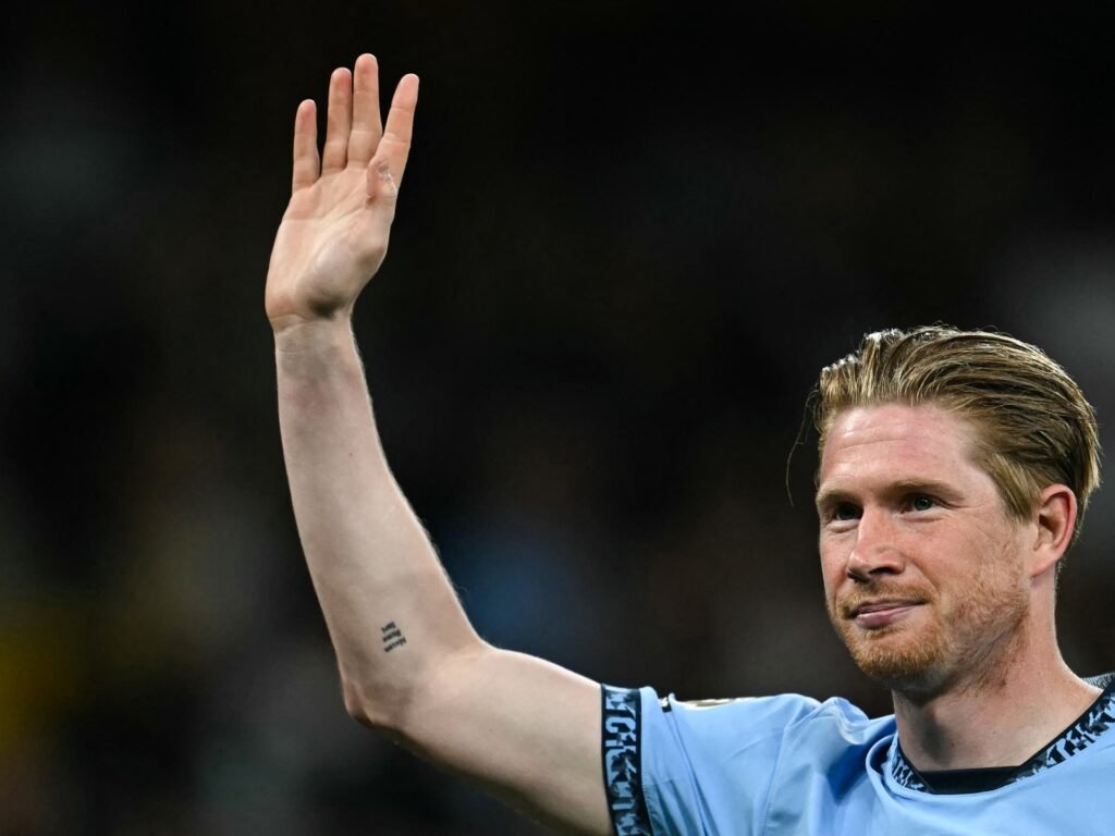 Kevin De Bruyne: Man City bid farewell to captain at Etihad Stadium | Football News