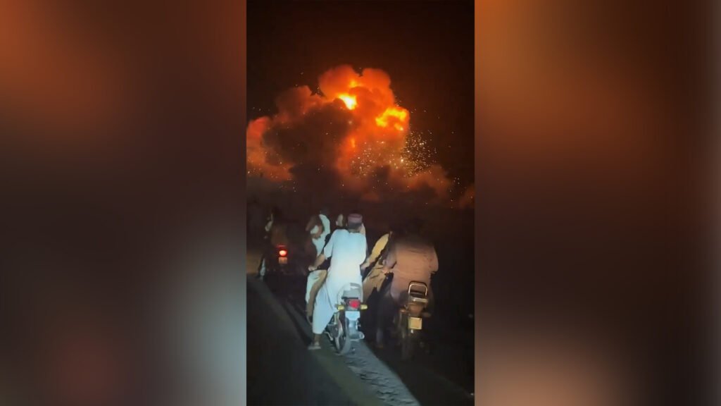 Indian military strikes Pakistan, Pakistan-administered Kashmir | Conflict