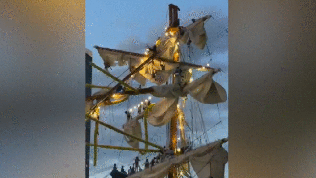 Mexican Navy ship crash at Brooklyn Bridge kills 2 sailors, crew seen hanging from rigging