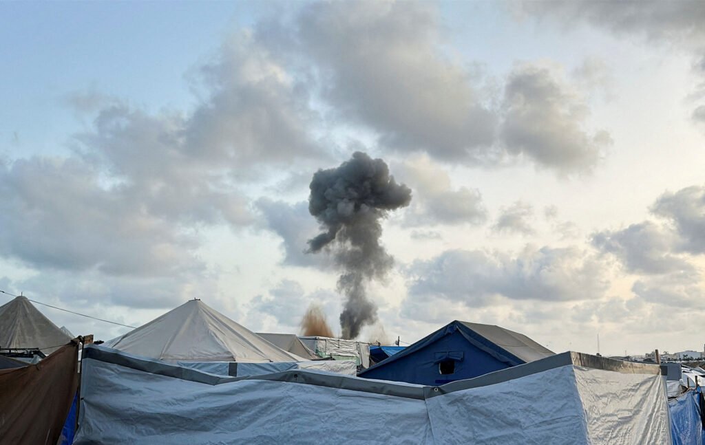 Eyewitness video shows Israeli airstrike on Khan Younis | Israel-Palestine conflict