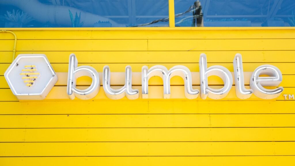 Midday Market Movers: BMBL, DG, SIG, PINS Take Center Stage!