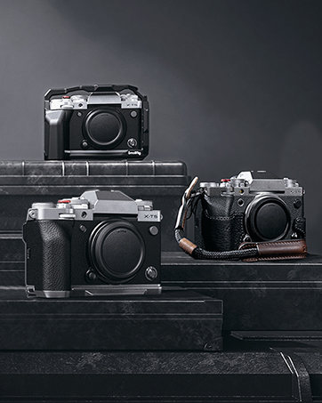 Elevate Your FUJIFILM X100VI: Premium Leather Case Kit with Half Cover, Flip Top, and Stylish Shoulder Strap 16 Large Image 7