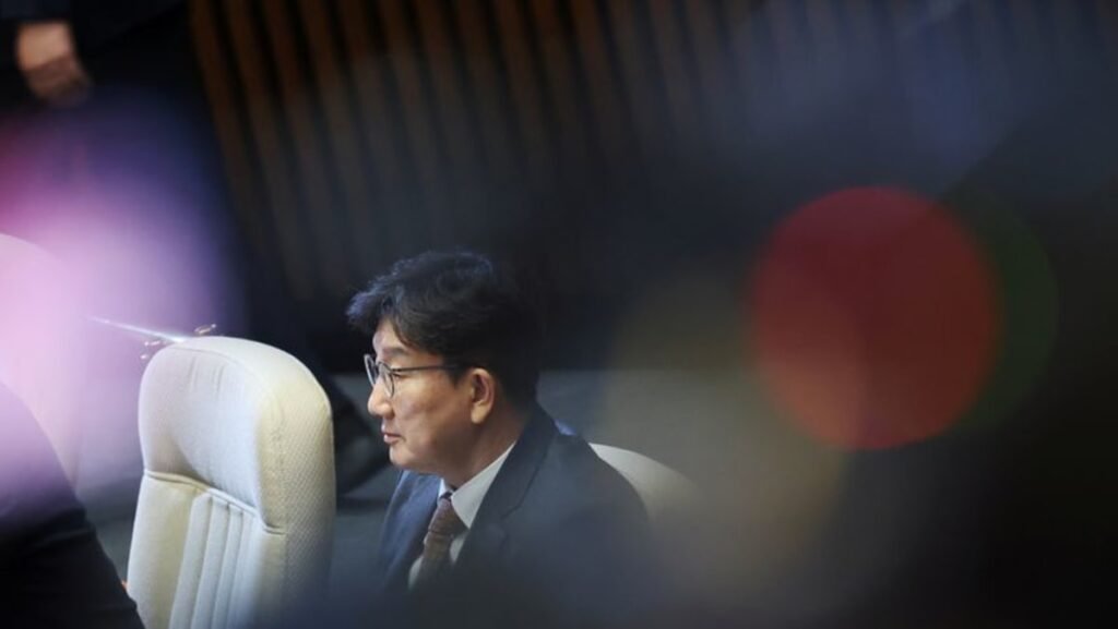 South Korean Conservatives Seek Resurgence Following Electoral Defeat
