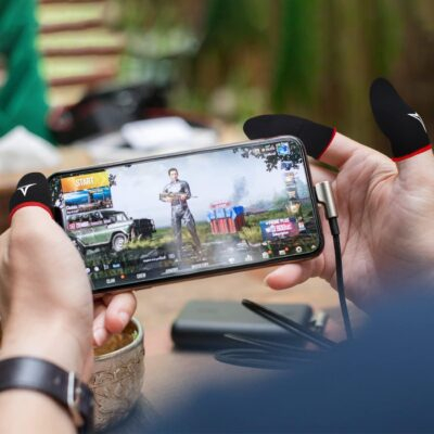 "Ultimate Gaming Comfort: Nuozme 6-Pack Touchscreen Finger Sleeves for Precision Play" - 이미지 8