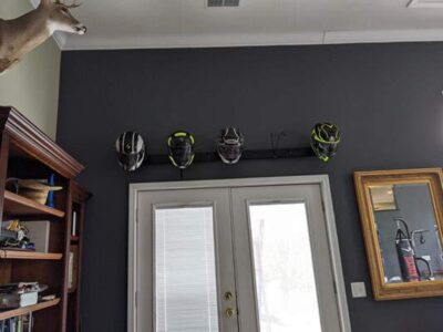 "Versatile Wall-Mounted Helmet Display Rack: Showcase Your Iron Man, Scout Trooper, Hockey, Equestrian, or Baseball Helmet in Style!" - 이미지 5
