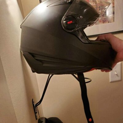 "Versatile Wall-Mounted Helmet Display Rack: Showcase Your Iron Man, Scout Trooper, Hockey, Equestrian, or Baseball Helmet in Style!" - 이미지 6