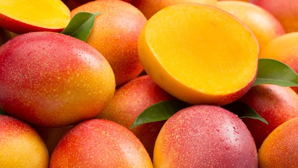 “Heart-Healthy Tropical Fruits and a Defense of ‘Gate Lice’ Etiquette”