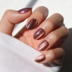 Magical Moscow: Cat Eye Velvet Press-On Nails for a Spooktacular Halloween!