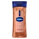 Vaseline's Luxurious Vanilla Cocoa Shimmer: A Glowing Hydration Experience!